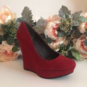 Michael Antonio Red Platform Pump Slip on Wedge